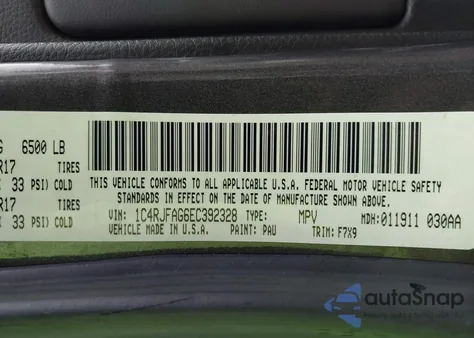 2014 Jeep Grand Cherokee Laredo z USA, uszkodzony, nr VIN 1C4RJFAG6EC392328